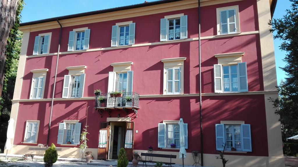 Ostello Villa Franceschini Contigliano Exterior foto