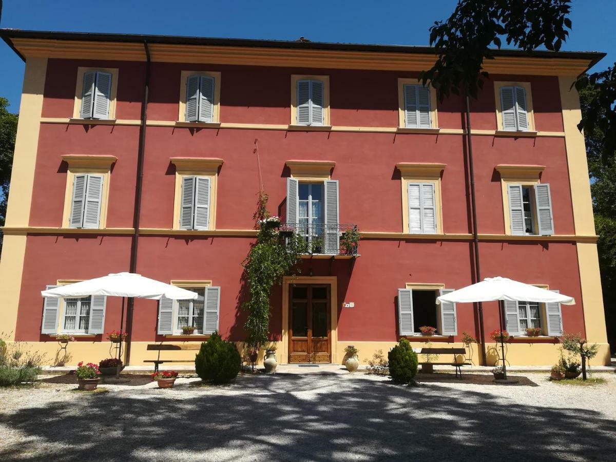 Ostello Villa Franceschini Contigliano Exterior foto
